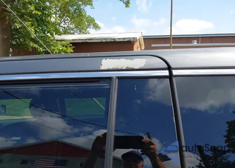 2007 Honda Odyssey Lx z USA, uszkodzony, nr VIN 5FNRL38227B118455